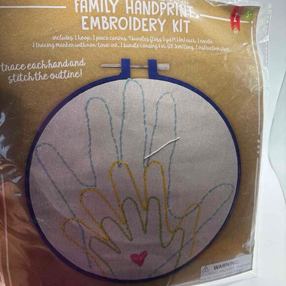 Family Handprint Embroidery Kit DIY Craft Set Hoop Canvas Thread Marker New Seal - Picture 2 of 5
